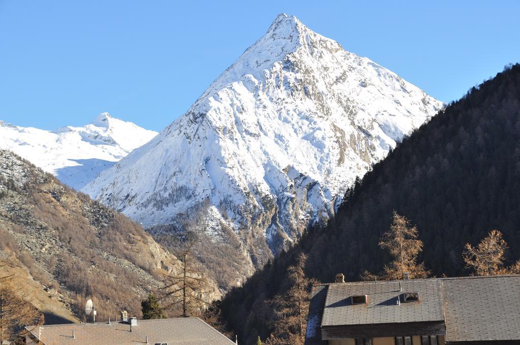 Apartmenthaus Holiday Saas-Fee Exterior photo
